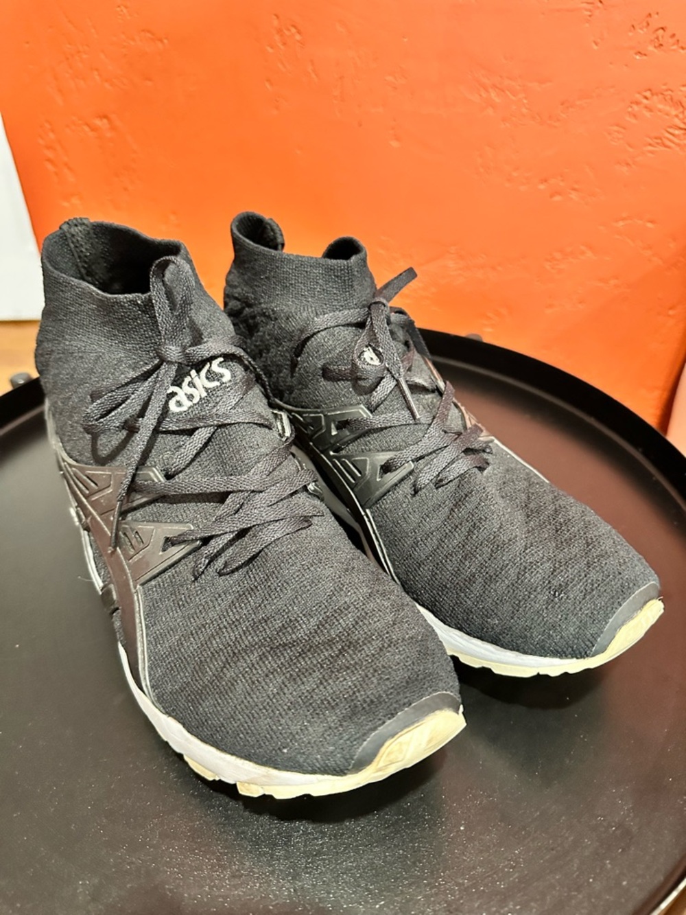 ASICS Men’s Black Knit High-Top Sneakers size 9
